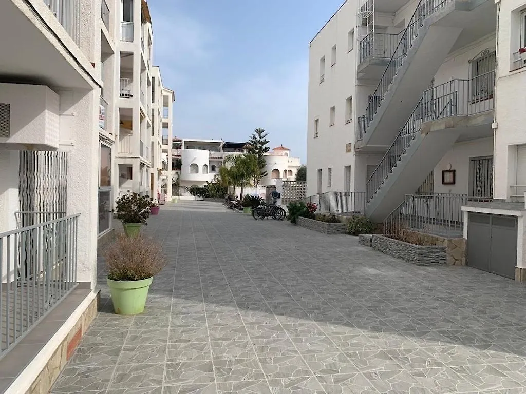 Appartement Avec Piscine Empuriabrava 0*,  Spain